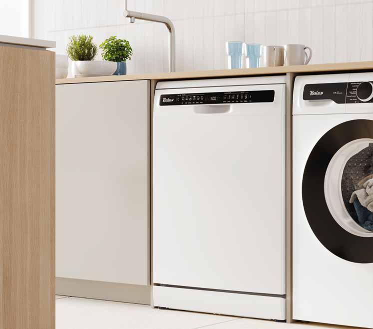 El nuevo lavavajillas de libre instalación de la Serie 75 aniversario Balay coordina a la perfección con el resto de electrodomésticos de esta Serie.