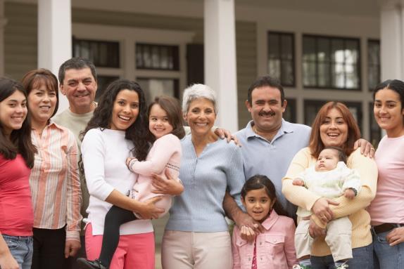 CUÁNTOS ANTECEDENTES FAMILIARES NECESITA CONOCER? Si es posible, los antecedentes familiares deberían remontarse hasta tres generaciones.