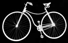 1870 La familia Starley desarrolló el modelo conocido como BI (Gran rueda), a partir del velocípedo de Michaux.