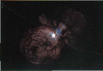 La estrella Eta Carinae, con una masa de unas 150 veces la del Sol.