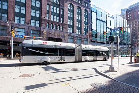 Reviviendo el Paseo de los Millonarios: El sistema de BRT HealthLine de Cleveland.