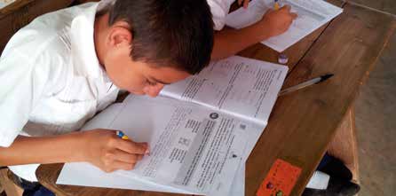 V. Evaluación del Bloque de Escritura La experiencia en evaluación de rendimiento académico realizada en Honduras hasta el, había privilegiado la evaluación de la comprensión lectora en las pruebas