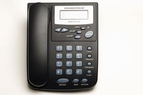 Teléfono Grandstream BT-200 Costo: $330 (1