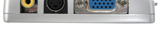 Figura 1. Detalle de la parte posterior en el que se puede ver la toma de alimentación y el interruptor DIP (en posición por defecto) Figura 2.