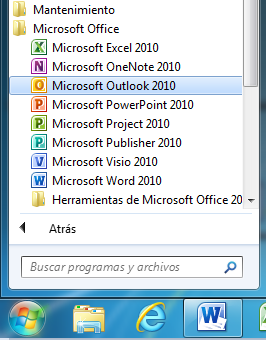 sobre el ícono del Outlook que se encuentra en el escritorio. C. Buscando el programa: 1. Seleccionar el botón INICIO. 2. Seleccionar la opción TODOS LOS PROGRAMAS. 3.
