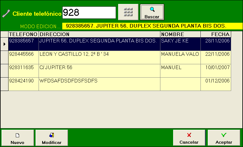 Las opciones del modo edición son Busca clientes o teléfonos que contengan el texto escrito en la caja de búsqueda. En el ejemplo anterior busca teléfonos que contengan 928.