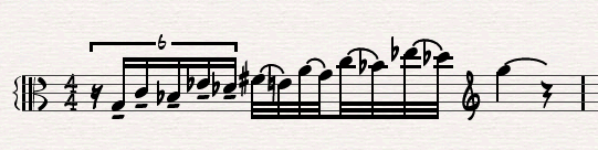 El piano acompaña con acordes mayores los cuales surgen de la combinación de los sonidos de esta escala: Las tríadas de Mib Mayor, Do Mayor, La Mayor y Fa# Mayor.
