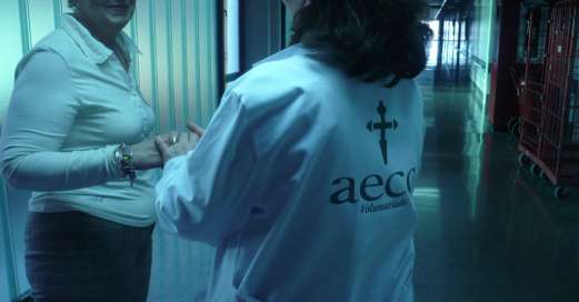 VOLUNTARIADO La aecc inició el programa de voluntariado hospitalario en 1989.