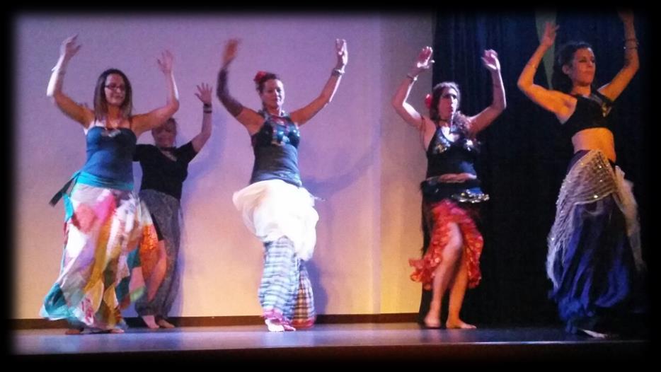 Escuela de Danza Oriental y Danza Tribal Local de la juventud Jueves de 19 a 21 h.