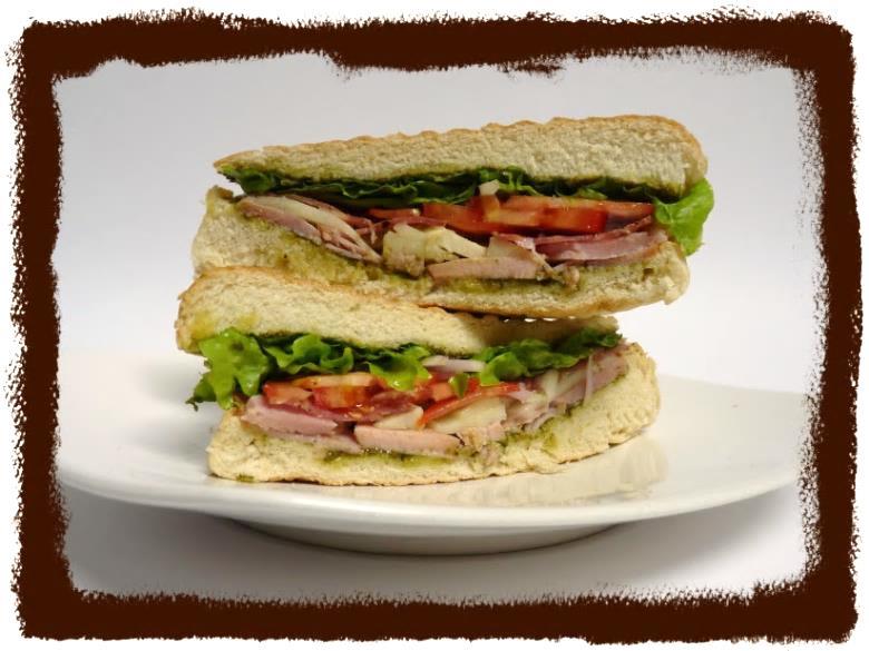 En Gringo Mike s ofrecemos una variada selección de sándwiches gourmet, con pan fresco casero.