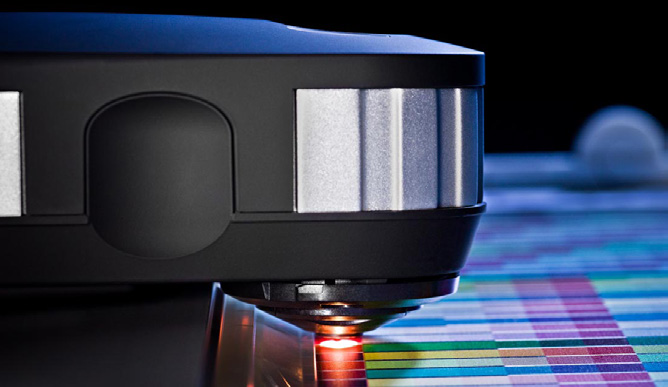 ESPECTROFOTÓMETRO i1pro 2 El dispositivo de perfilado más preciso, versátil y confiable disponible en la actualidad Fundamentado en el éxito del espectrofotómetro i1pro de X-Rite como el estándar