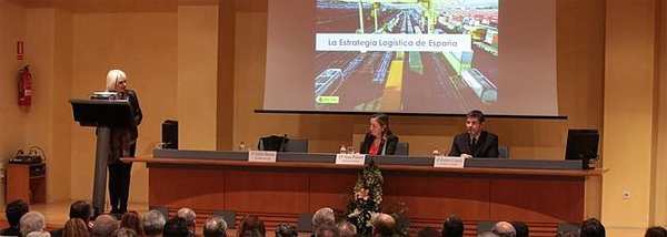 con su titular, Ana Pastor y el Secretario de Estado, Rafael Catalá a la cabeza, presentó la nueva Estrategia Logística en la ciudad de Cádiz con la presencia de Astic entre otras varias asociaciones