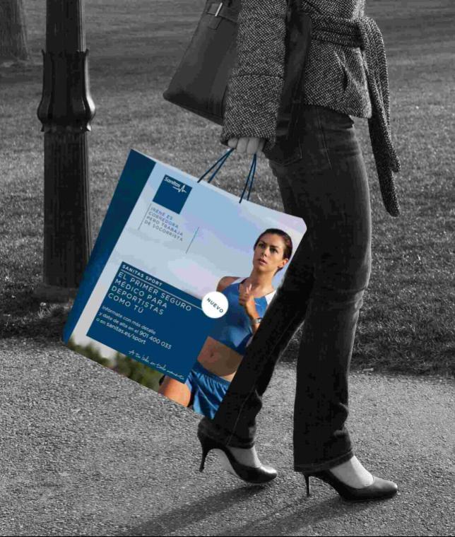 Tipología de campañas Publicidad en bolsas Entrega de bolsas personalizadas de papel o de plástico fotodegradable a los clientes del punto de venta de prensa.
