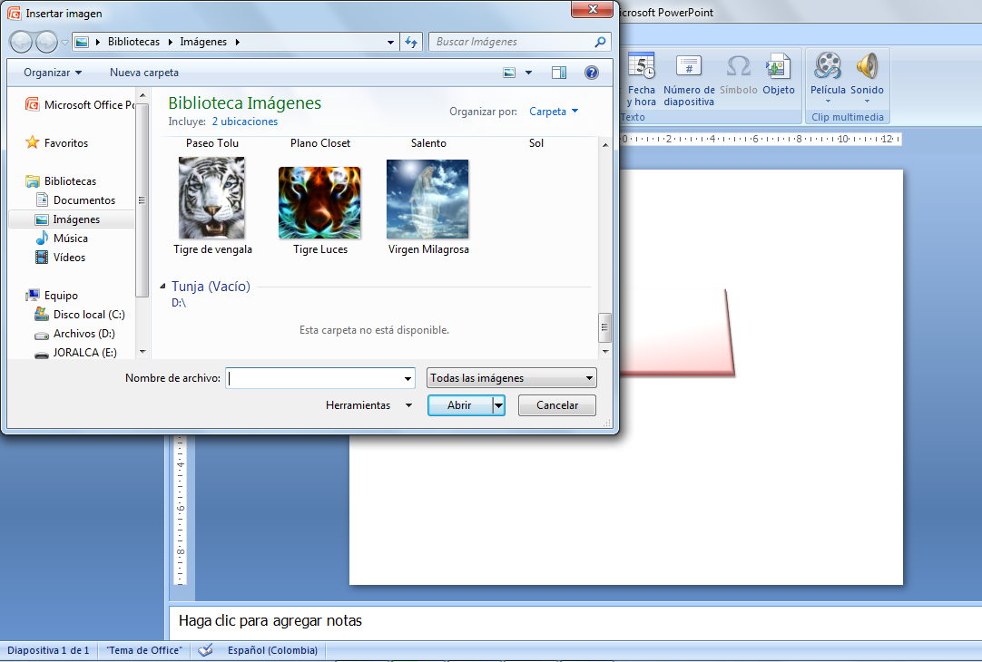 Para insertar una imagen de archivo, se hace clic en el menú insertar, y luego se da clic en el comando imagen que está en la cinta de opciones, a continuación se abre una ventana con un mini