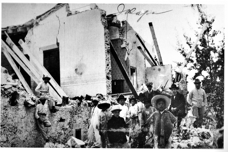 Figura 4b. Daños causados por el sismo del 3 de enero de 1920. Tomadas de http://www.buzonxalapa.com y www.skyscrapercity.