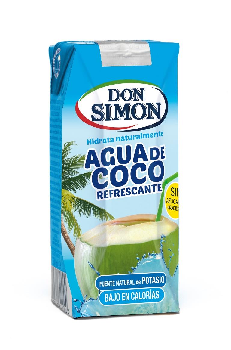 AGUA DE COCO Don Simón lanza el agua de coco, una bebida natural e hidratante AGUA DE COCO Bebida natural. Se obtiene de los cocos jóvenes, todavía verdes, antes de que maduren.
