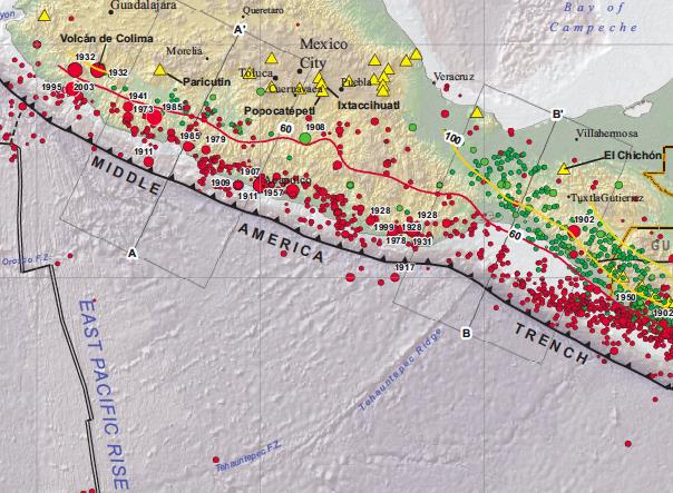 Este terremoto es mostrado por la estrella azul en el mapa de la parte inferior. La Placa de Cocos se subduce hacia el norte debajo de la Placa de Norteamérica en la Fosa Mesoamericana.