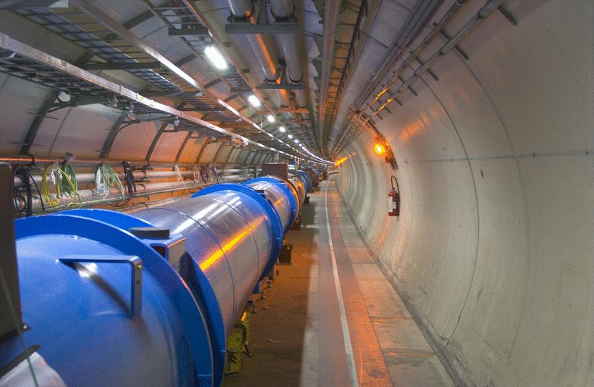 Breve historia de LHC 1994 1995 2000 2005 2007 El consejo del CERN da luz verde a LHC LHC Technical Design Report LEP finaliza su actividad Entrega del primer dipolo Se completa la ingeniería civil