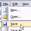 Forma #1: Utilizando el menú, de clic sobre File, luego sobre Save. Forma #2: Utilizando la barra de herramientas (toolbar), de clic sobre el disco.