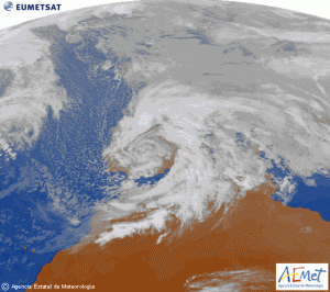 pasado 19 de Enero, que dejó registros mínimos de presión de 970Mb en el NO penínsular, generando vientos muy intensos (149km/h en La Coruña, 134km/h en Jaén).