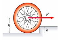 b. Se aplica en la parte superior de la rueda. Respuesta: F mg c. En cuál caso se requiere menos fuerza? Rh h R h Figura 13 14.