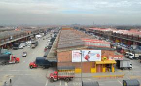 Panorama de la cadena de abastecimiento de alimentos de la Región Central Grandes superficies Tiendas de barrio
