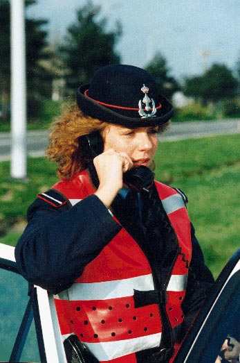 Gendarmería Belga Policía de Austria E STA organización fué creada con motivo una conferencia internacional de mujeres policías, el 23 de marzo de 1.