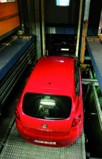 Características del sistema Las exclusivas características de este sistema de aparcamiento de coches son: Gran densidad de almacenamiento de vehículos.