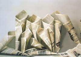 ACTIVIDADES PREVIAS Cucuruchos de papel Con papel de periódico hicimos nuestros cucuruchos, donde guardar las ricas castañas asadas.