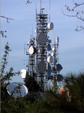 Antecedentes y tareas: 790-862 МГц fue utilizada por el servicio de radiodifusión (dominante en R1, según GE06), los servicios fijo y de radionavegación aeronáutica (SRNA) Transición a televisión