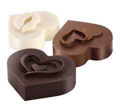 EL CHOCOLATE. COMPOSICIÓN: Flavonoides. Cacao puro + : 1400mg/ 100gr. Chocolate blanco - : 70mgr/100gr.