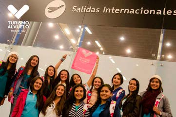 PRIMERO Acompañamiento desde Bogotá con guías bilingües y con fotógrafos profesionales expertos en viajes para quinceañeras, que garantizan la seguridad, el cumplimiento y bienestar de las niñas.