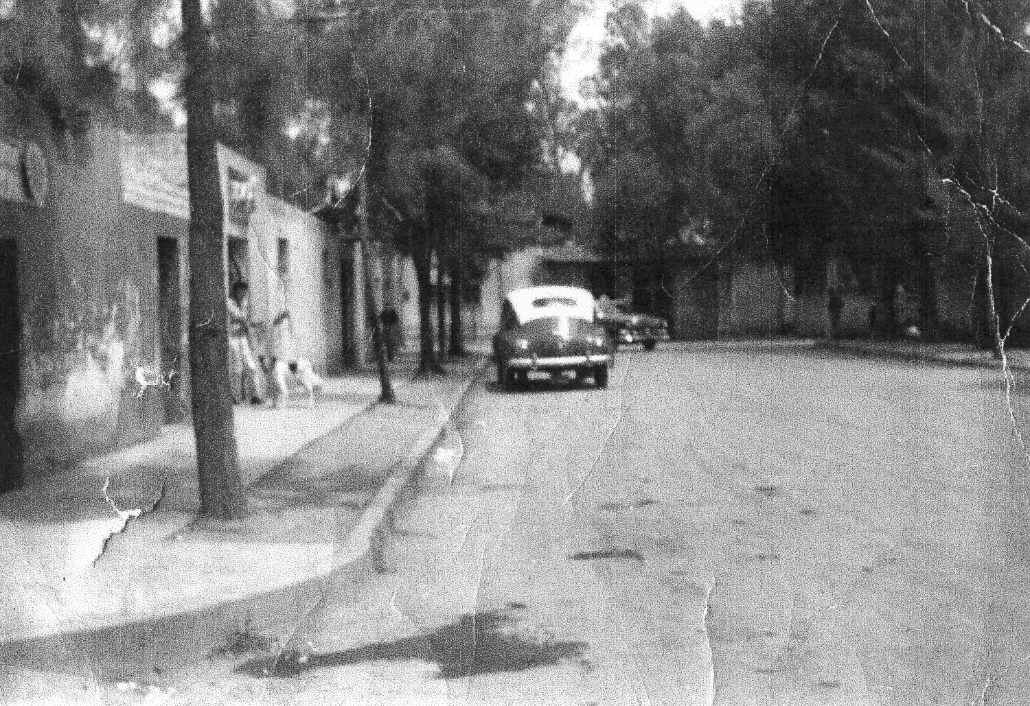 86 Desfile del 16 de septiembre de 1958, en San Bartolo Atepehuacan. Izquierda a derecha: Subdelegado del pueblo el Sr.