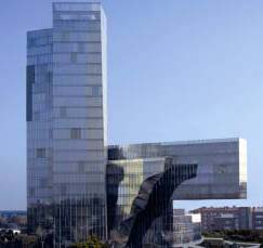 Negocio de Alquiler Esfuerzo comercial 1S 2006: 62.000 m2 Nuevos Contratos 24.000 m2 Torre Marenostrum (BCN) 55% propiedad de Colonial 22.