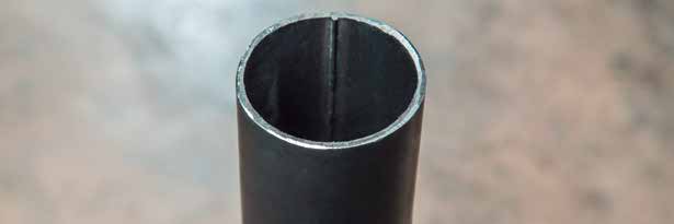 Tubos estructurales Disponemos de tres líneas de fabricación de tubos conformados en frío con costuras, soldados mediante el proceso de soldadura por resistencia eléctrica a partir de acero importado