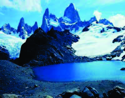 1.2. Las aguas continentales Glaciares Son grandes masas de hielo que se originan en las zonas altas de las