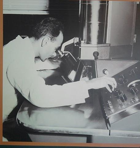 1955: Dr. Humberto Fernández-Morán. Instituto Venezolano de Neurología e Investigaciones Cerebrales (IVNIC). El Instituto Ubicación Historia Misión -Visión Organigrama 1959: Dr. Marcel Roche.