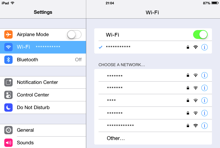 Ejemplo 2: Conexión con una tableta (por ejemplo, ipad) mediante Wi-Fi 1. Presione Settings > Wi-Fi para activar la red Wi-Fi. 2. La tableta buscará automáticamente las conexiones inalámbricas y mostrará la lista de puntos de acceso.