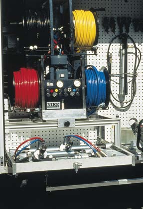 Serie 117. Hasta 100 MPa La serie 117 es paralela a la serie de acoplamientos 115, utilizándose conjuntamente en aquellas aplicaciones donde no es posible la interconexión de sistemas.