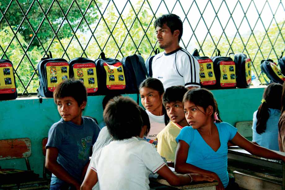 Nacionalidades y Pueblos Indígenas, y políticas interculturales en Ecuador: Una mirada desde la Educación Intercultural Bilingüe de Napo 1,522.5 2,800.9 2,741.3 97.