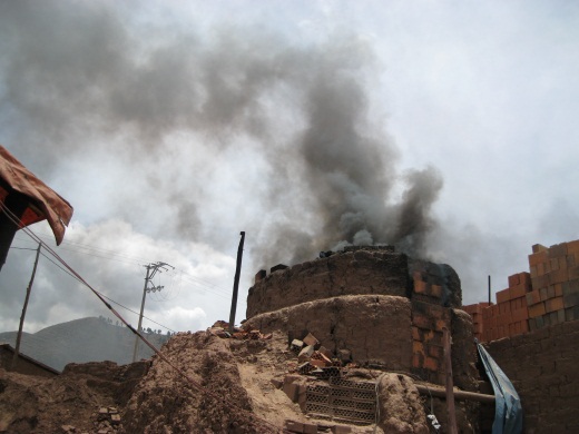 Una experiencia con un horno de tiro invertido En Cusco Perú ha sido participativa la determinación de la tecnología para el horno a adoptarse en vista