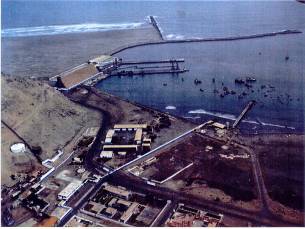 Terminal Portuario de Salaverry D E S C R I P C I ÓN Ubicación: Región La Libertad Provincia de Trujillo.