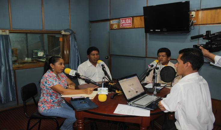LA COMUNICACIÓN Los Medios de comunicación de la Provincia de Sucumbíos han sido parte de este proceso de desarrollo ya que a través de entrevistas
