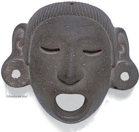 CARA DE PIEDRA - Las máscaras eran una parte importante de vida azteca y fueron llevadas a menudo durante festivales.
