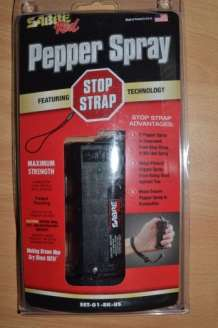 NUEVOS S DE GASES STOP STRAP Gas paralizante con cinta Lleva una cinta ajustable que se coloca en la muñeca de la mano y ayuda a prevenir el uso del gas pimienta en su contra. Recargable.