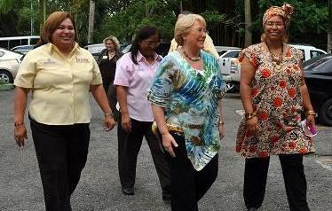 PANAMÁ: MICHELLE BACHELET VISITA PANAMÁ (FUENTE: REDACCIÓN ONUMUJERES) La Secretaria General Adjunta de las Naciones Unidas y Directora Ejecutiva de ONU Mujeres, Michelle Bachelet, realizó una visita