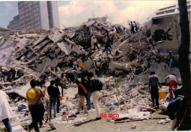 Antecedentes Daños provocados por sismo México, 1985 9, 500 fallecidos (oficial); estimada: 30 000 (CEPAL) 40, 000 lesionados 150, 000