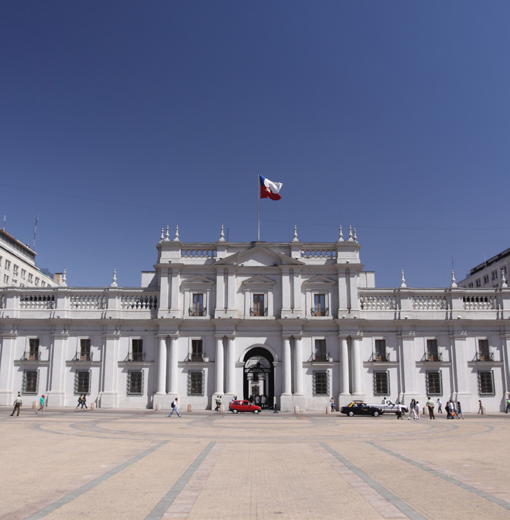 Del conjunto de medidas que plantea la Reforma se espera una meta de recaudación de un 3,02% del PIB El Palacio de La Moneda, Santiago de Chile. 2.