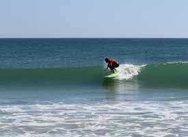 LAGUNA Y MAR El Bom Sucesso Resort se encuentra en la famosa Costa de Plata portuguesa, conocida por sus bellas playas de arena blanca, retiros perfectos de vacaciones y por la adrenalina de las olas