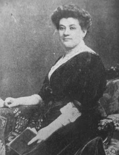 LAURA MÉNDEZ DE CUENCA de 1889-1890, de cuyo seno se desprendieron los lineamientos hacia los cuales debía dirigirse la educación nacional.